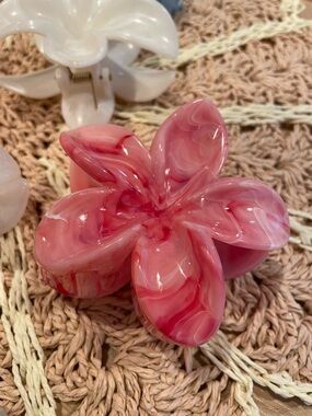 Pinkish Flower Hair Clip 💗
